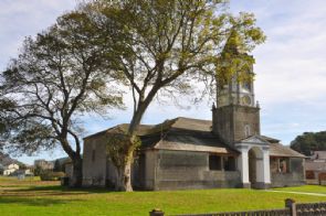 Iglesia de Santiago de Villapedre