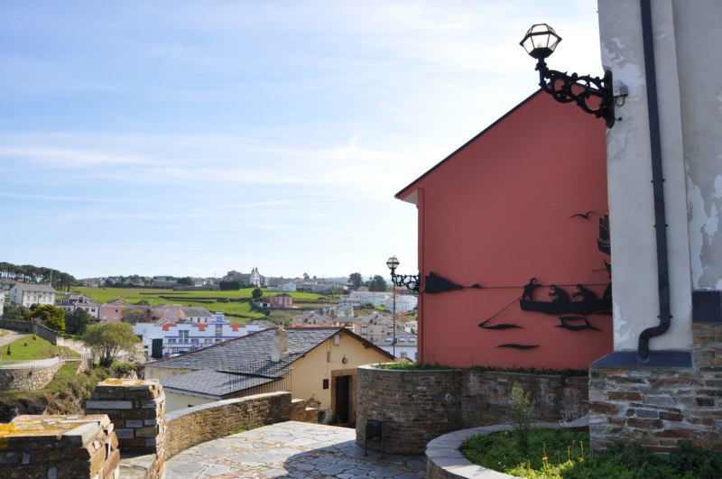 Monumento ballenero - Puerto de Vega