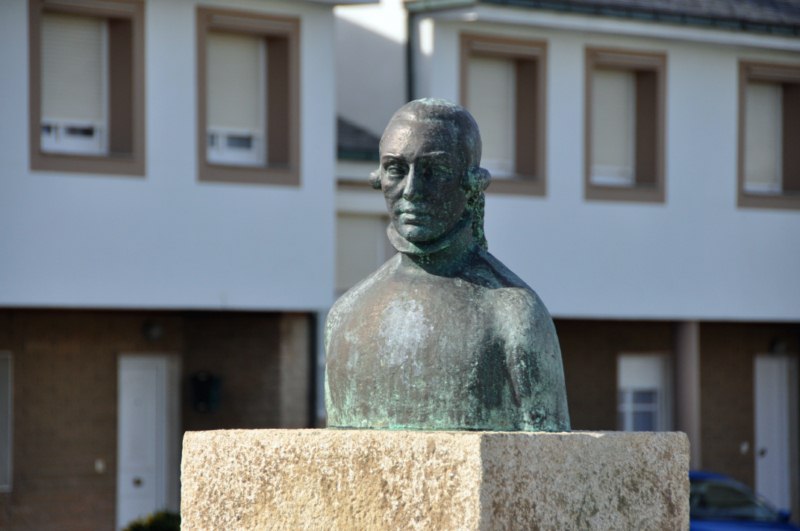 Monumento a Jovellanos - Puerto de Vega