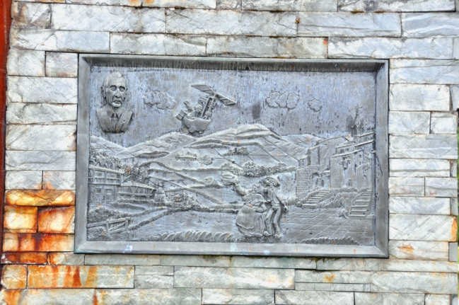 Monumento a Alfonso Iglesias