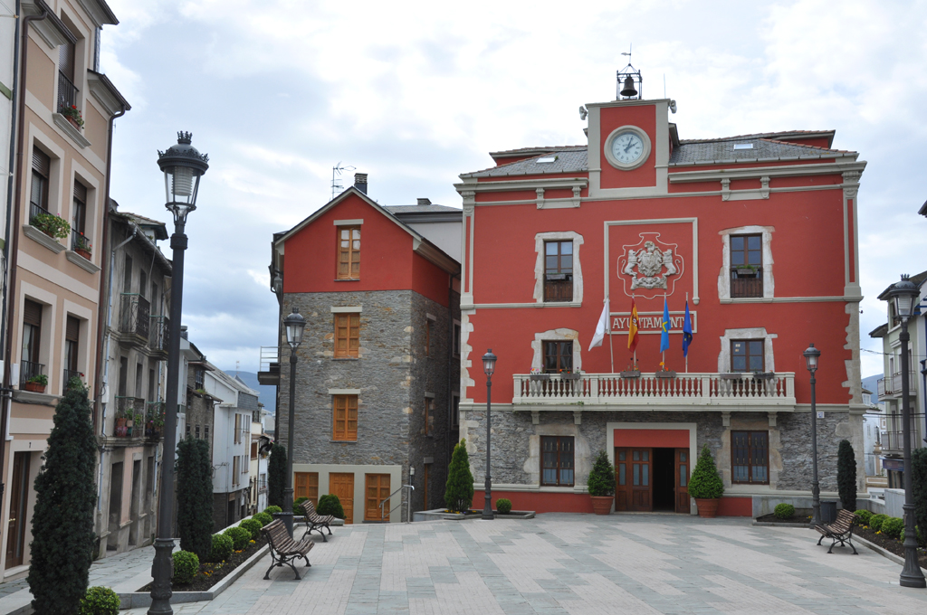 TOWN HALL