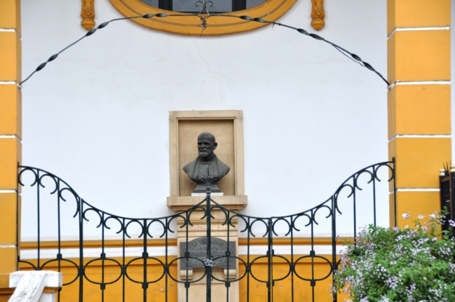 Monumento Rafael Calzada