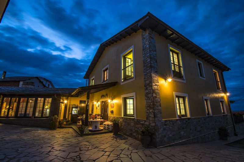 APARTAMENTOS CASA PACHONA