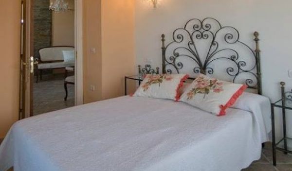 VILLA AURISTELA